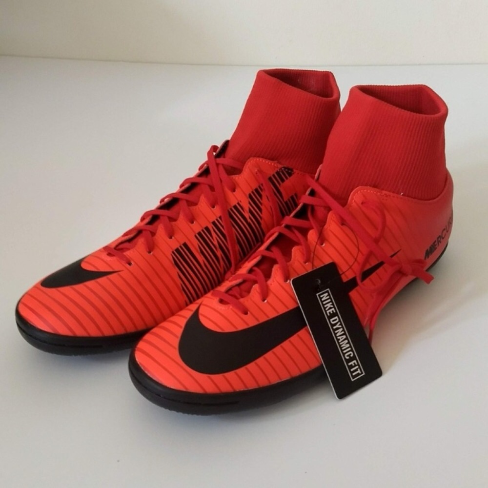 Men’s Nike Indoor Soccer Shoes